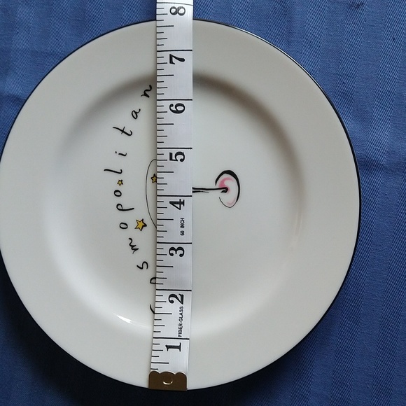 Pottery Barn 4 assorted cocktail plates - Picture 7 of 7